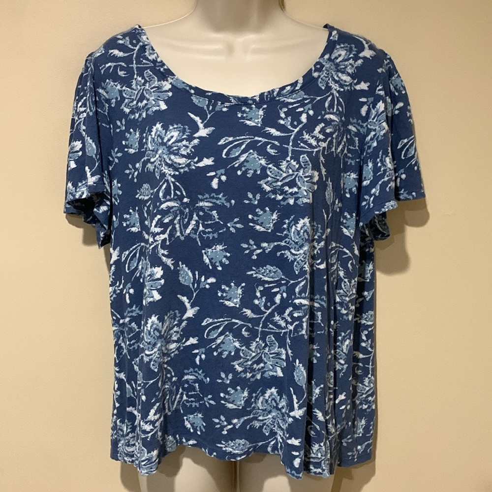 Lucky Brand top
